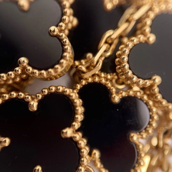 Authentic Van Cleef & Arpels Fashion 18k Bracelet - Picture 3 of 6